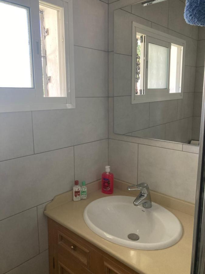 Apart En Fuengirola Lägenhet Exteriör bild
