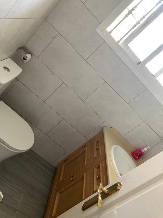 Apart En Fuengirola Lägenhet Exteriör bild
